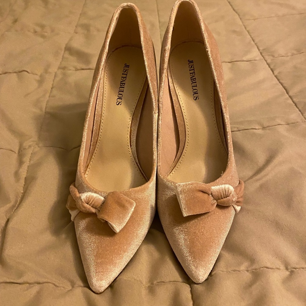 Pink/ blush velvet pumps